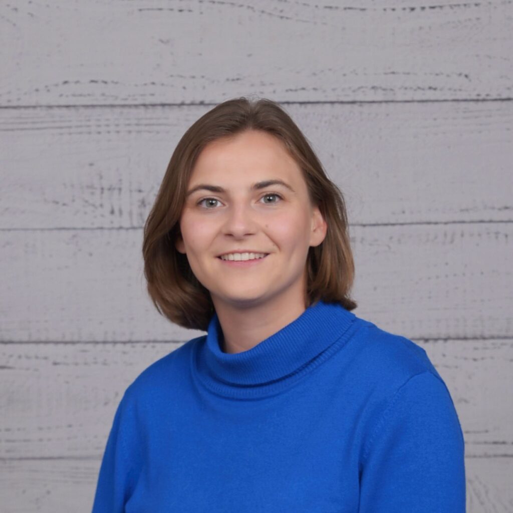 Headshot of Alexandra Kleinman, Associate Marriage and Family Therapist at Avedian Counseling Center.